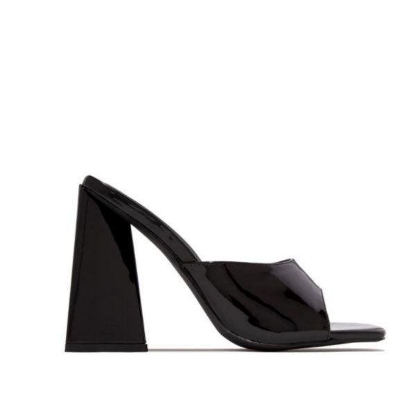 Square Toe Triangle Heel Mules in Black Patent - Picture 2 of 6